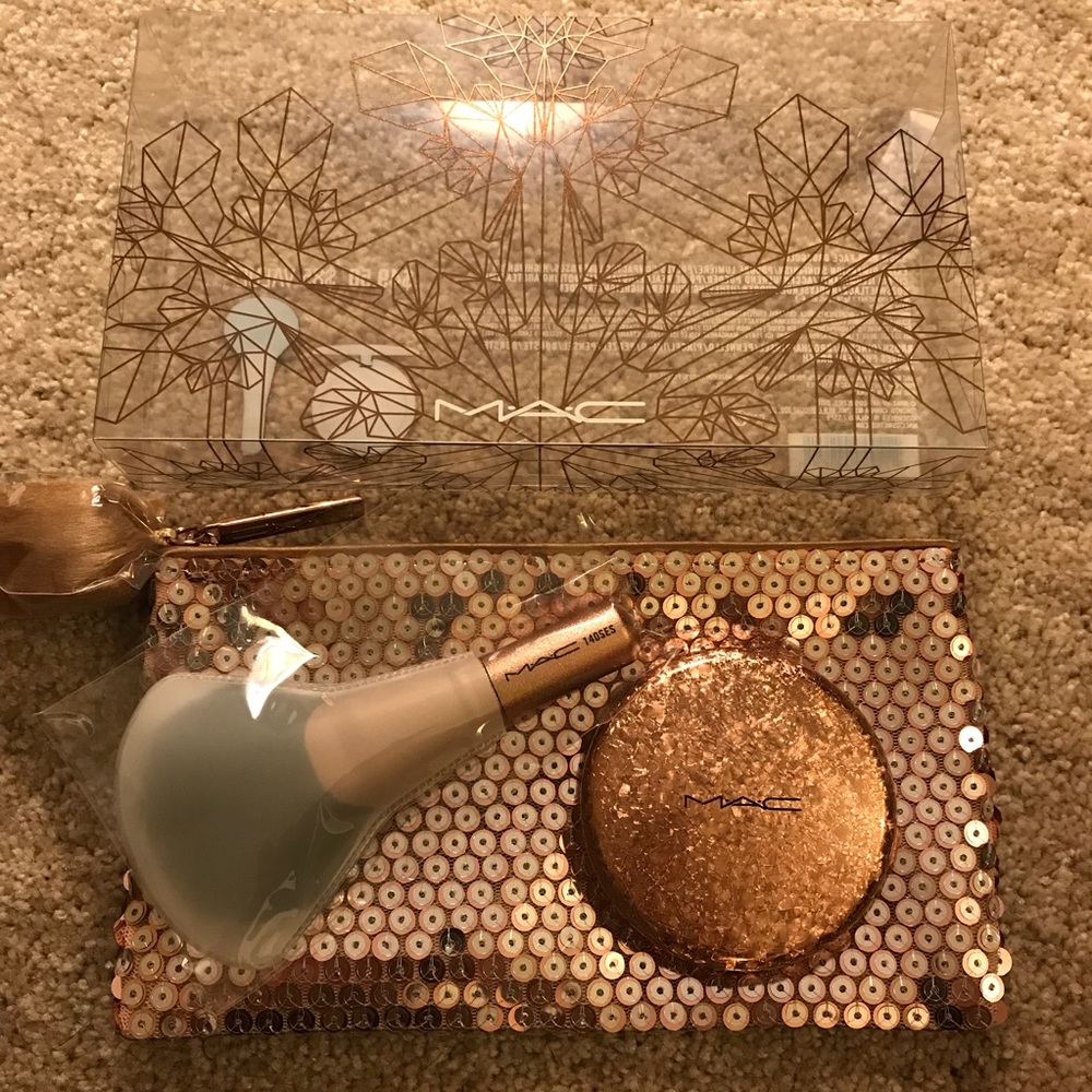 Mac whisper of gilt bundle BNIB